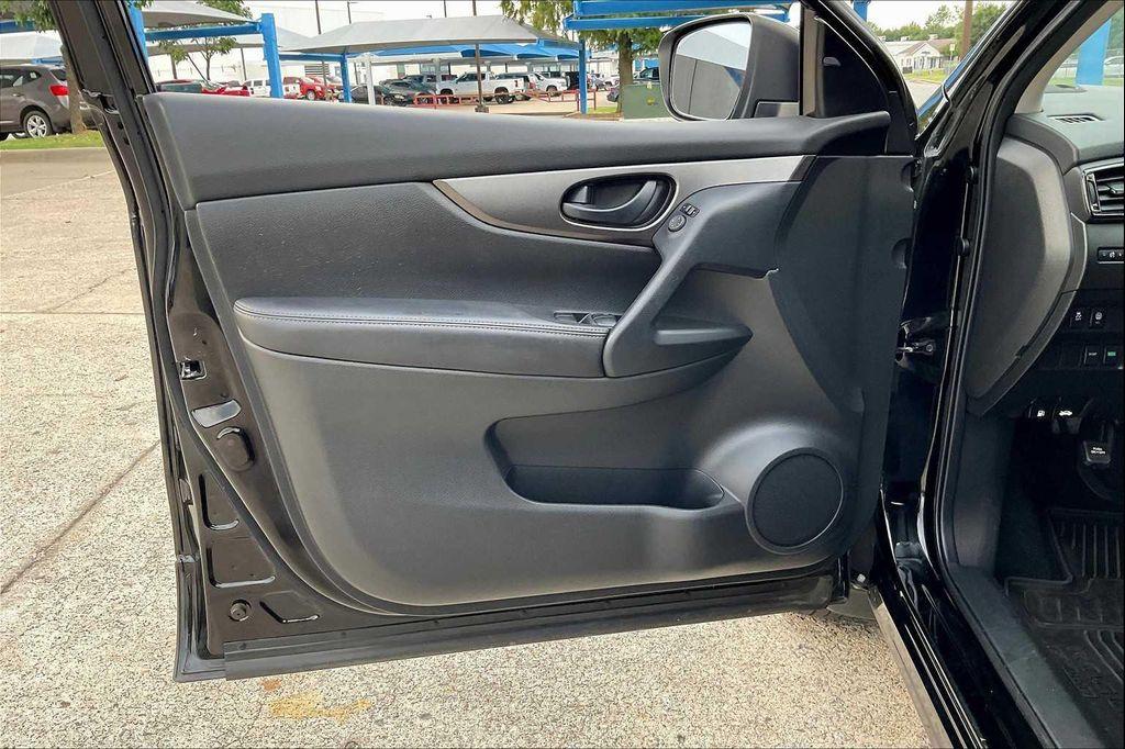 used 2022 Nissan Rogue Sport car, priced at $16,499