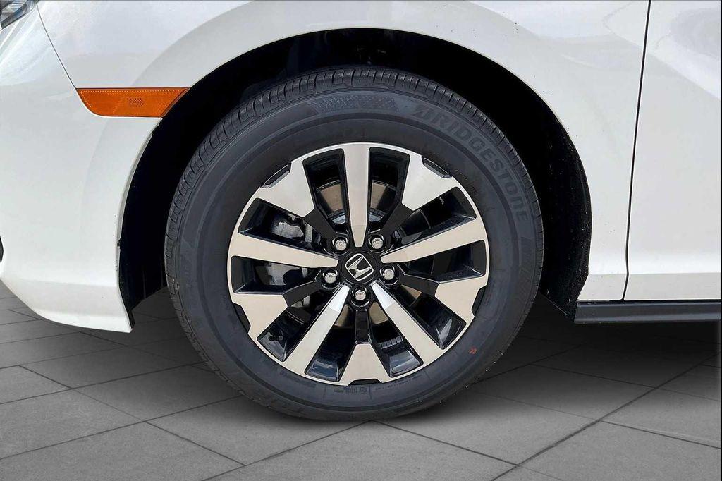 new 2026 Honda Odyssey car, priced at $44,745