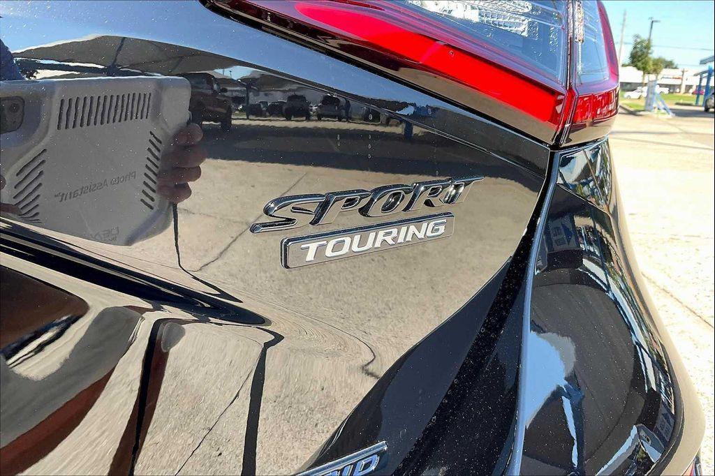 new 2026 Honda Civic Hybrid car, priced at $34,690