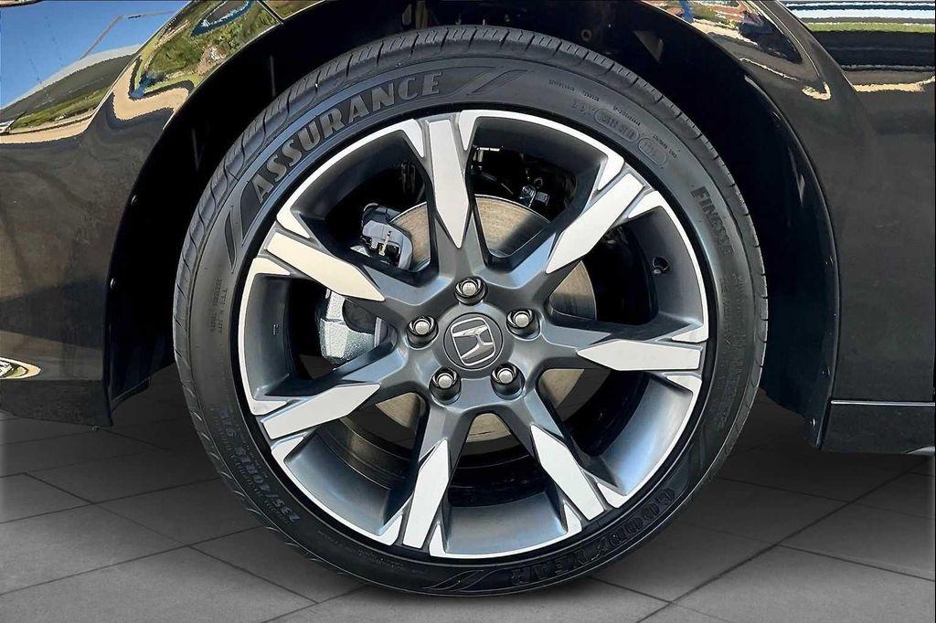 new 2026 Honda Civic Hybrid car, priced at $34,690