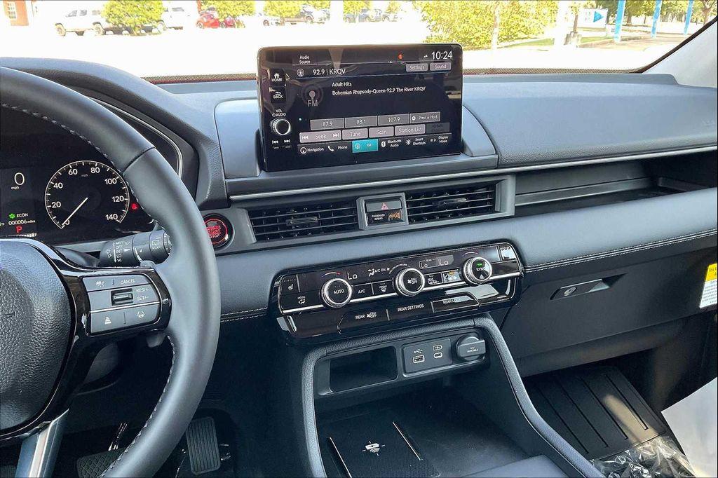 new 2025 Honda Pilot car, priced at $49,850