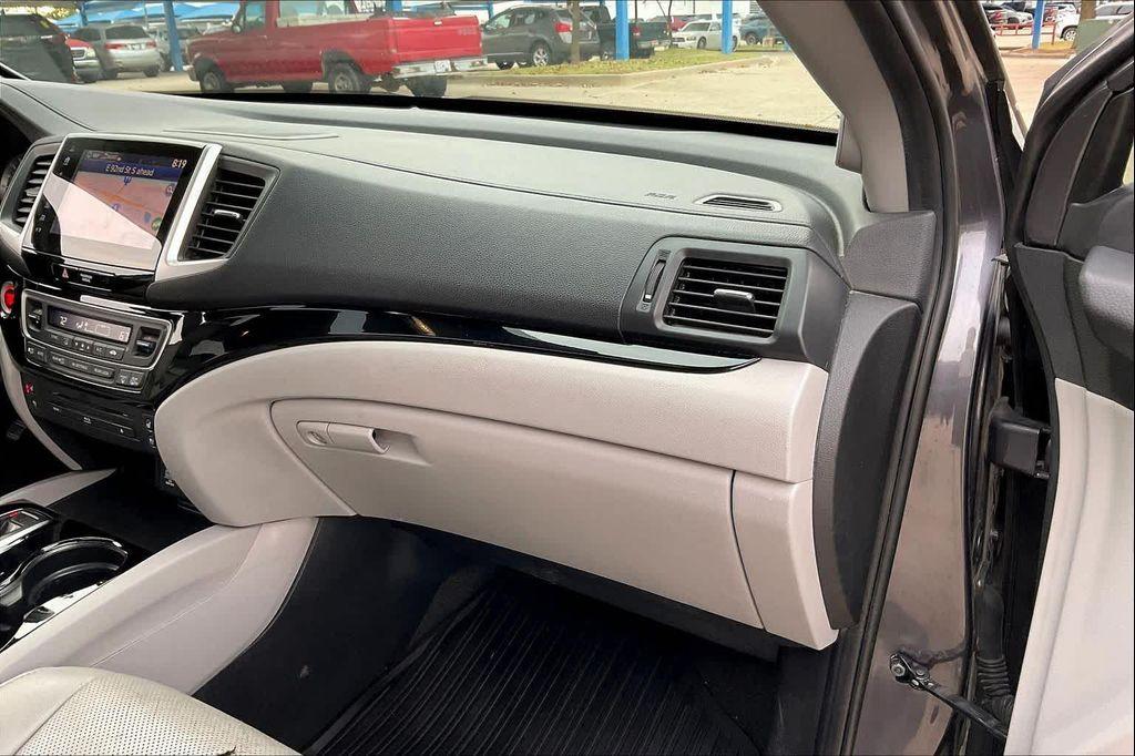 used 2017 Honda Pilot car, priced at $12,999