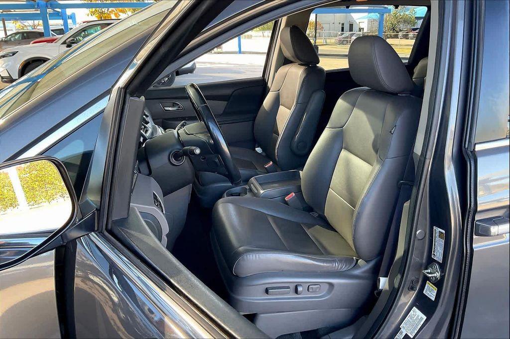 used 2014 Honda Odyssey car, priced at $9,999