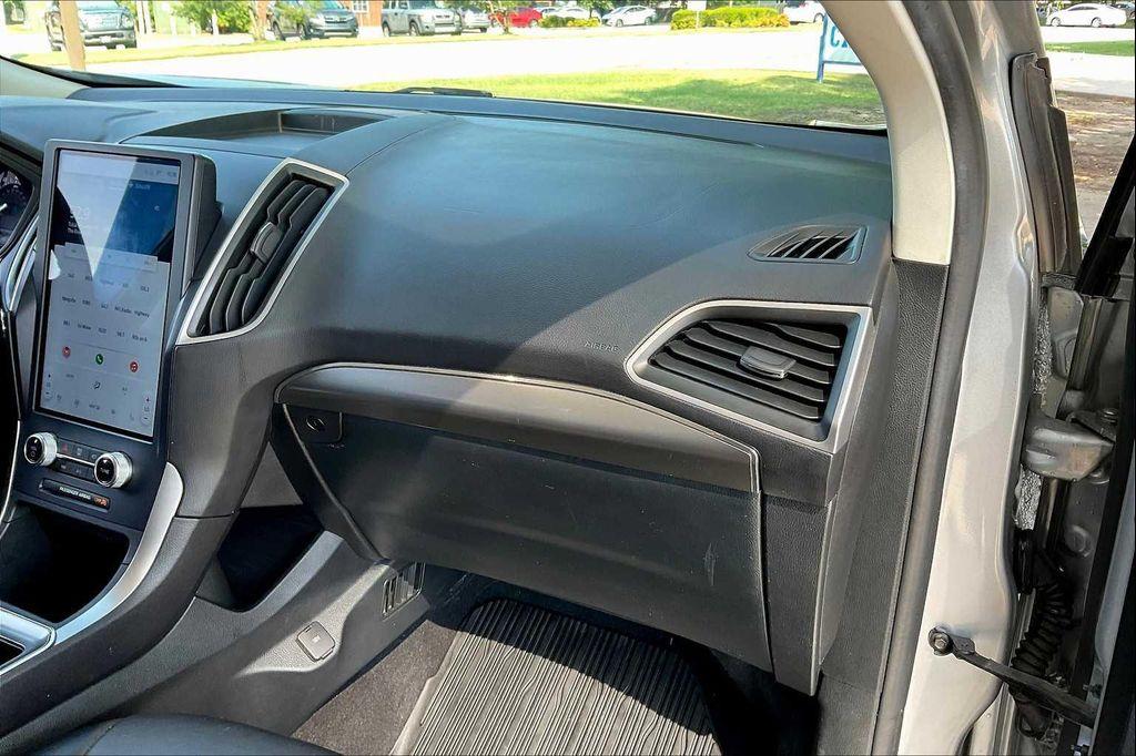 used 2022 Ford Edge car, priced at $22,999