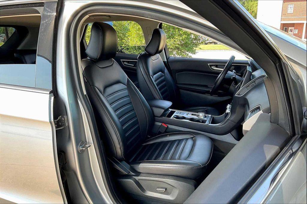 used 2022 Ford Edge car, priced at $22,999