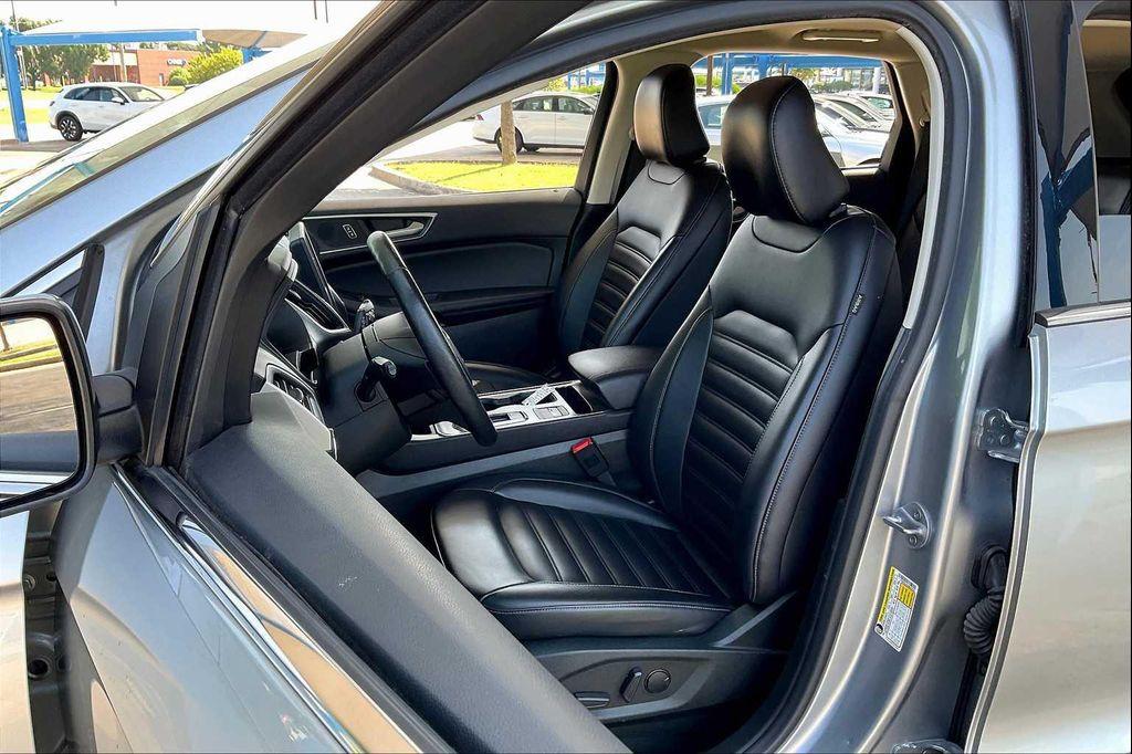 used 2022 Ford Edge car, priced at $22,999