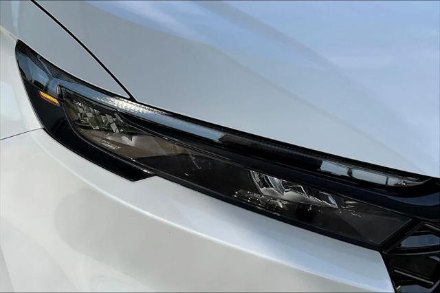 new 2025 Honda CR-V Hybrid car, priced at $38,000
