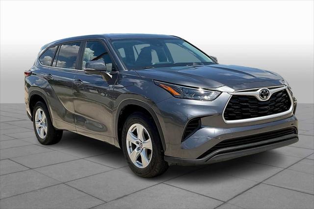 used 2023 Toyota Highlander car, priced at $31,640