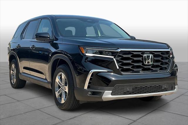 new 2025 Honda Pilot car, priced at $45,680