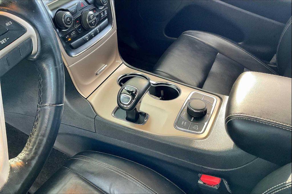 used 2015 Jeep Grand Cherokee car, priced at $11,344