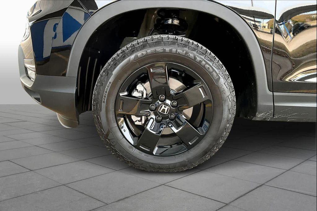 used 2025 Honda Ridgeline car, priced at $42,599