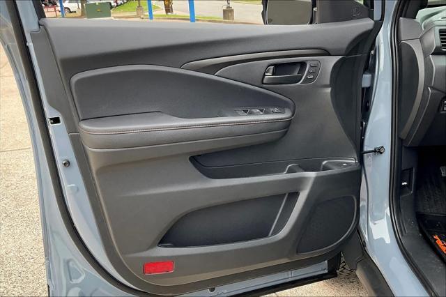 new 2025 Honda Ridgeline car, priced at $47,285