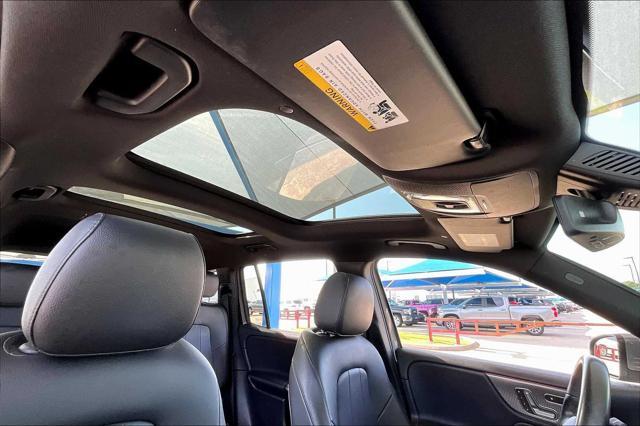 used 2020 Mercedes-Benz GLB 250 car, priced at $22,599
