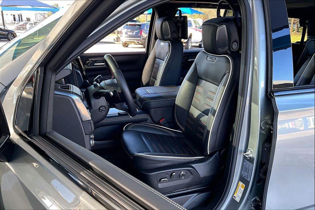 used 2025 GMC Yukon car, priced at $87,595