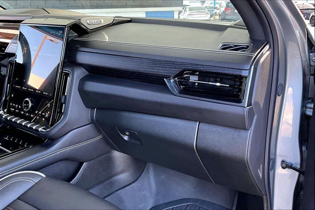 used 2025 GMC Yukon car, priced at $87,595