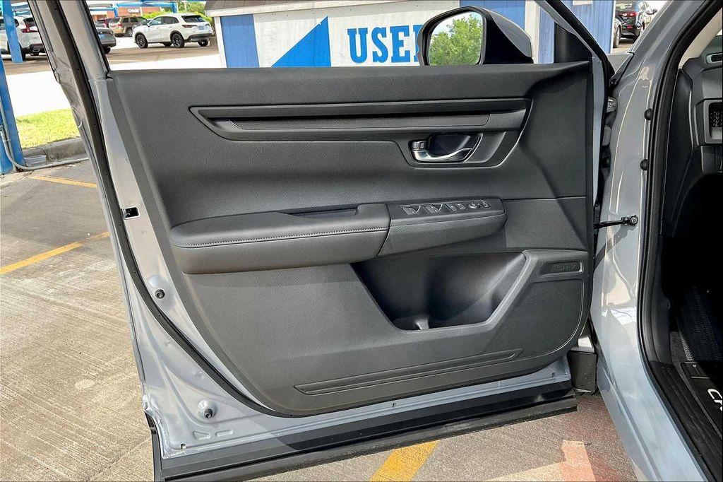 new 2026 Honda CR-V car, priced at $32,075