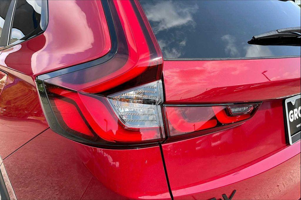 new 2026 Honda CR-V Hybrid car, priced at $38,400