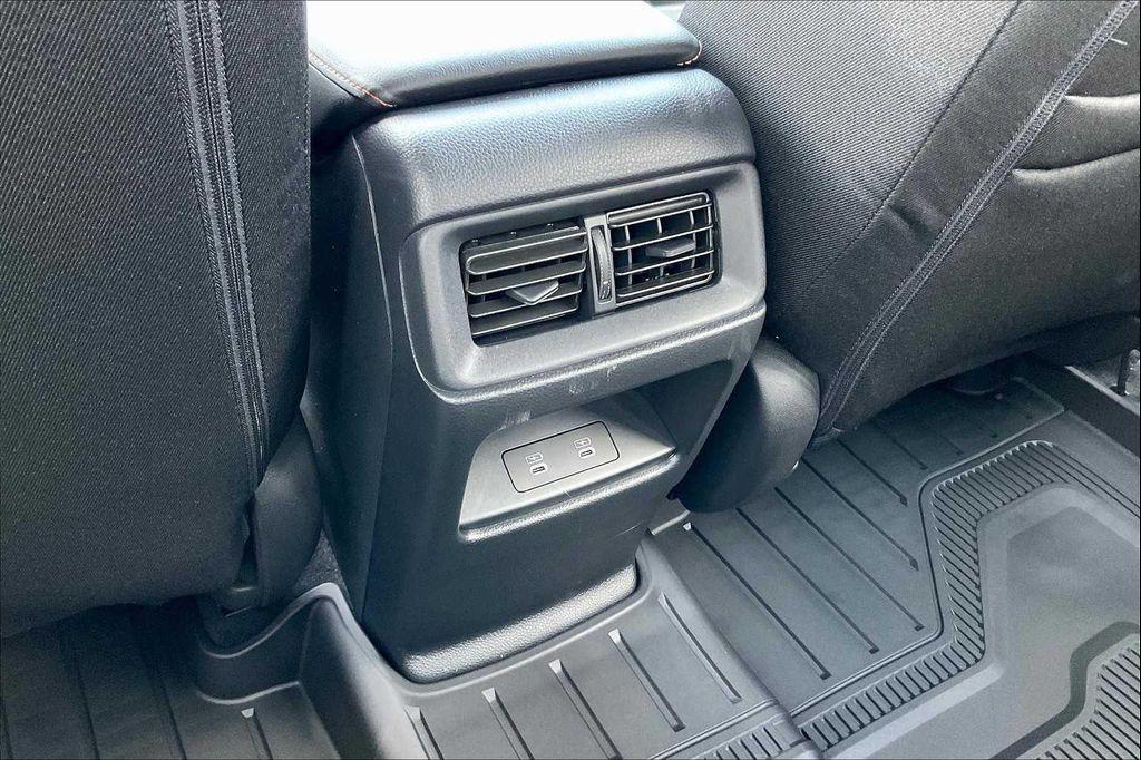 new 2026 Honda CR-V Hybrid car, priced at $38,400