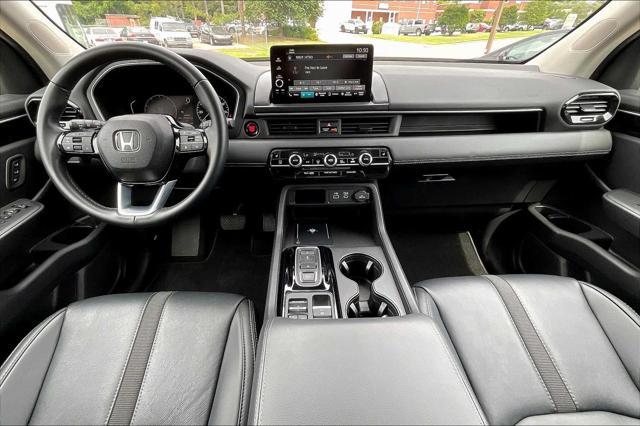 used 2025 Honda Pilot car, priced at $45,000