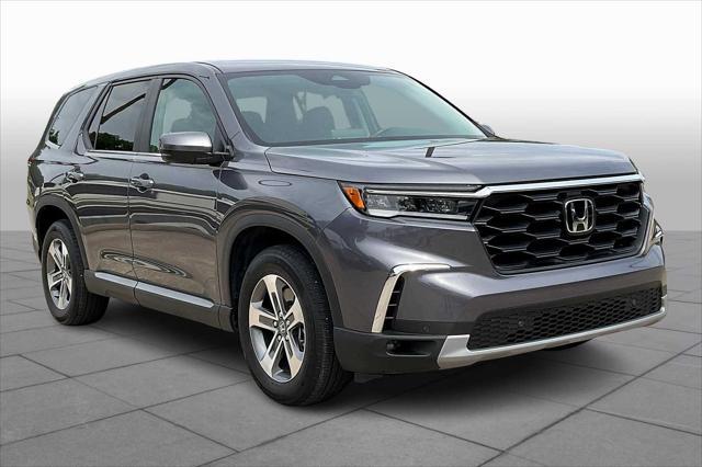 used 2025 Honda Pilot car, priced at $45,000