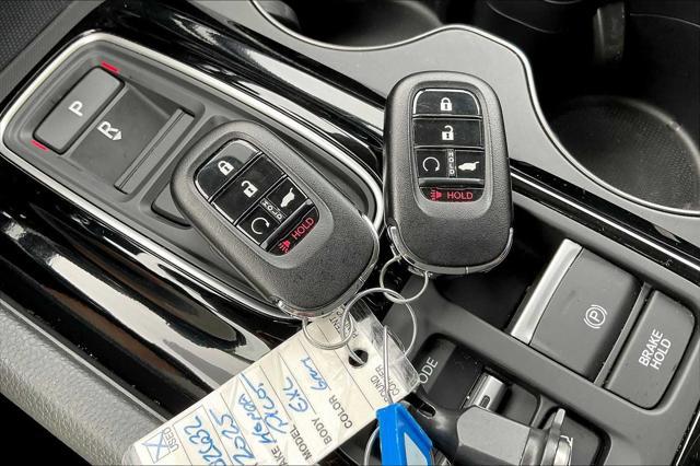 used 2025 Honda Pilot car, priced at $45,000