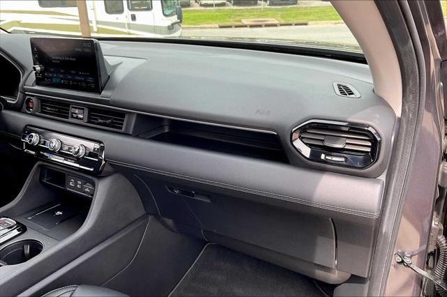 used 2025 Honda Pilot car, priced at $45,000