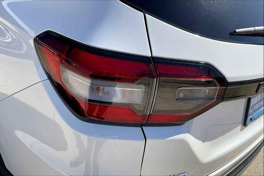 new 2025 Honda Pilot car, priced at $46,050