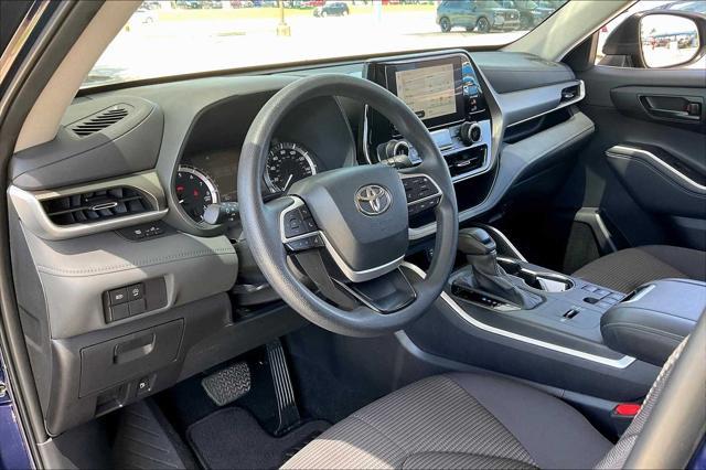used 2023 Toyota Highlander car, priced at $35,999