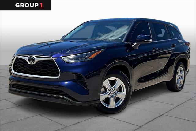 used 2023 Toyota Highlander car, priced at $35,999