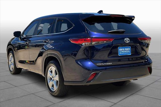 used 2023 Toyota Highlander car, priced at $35,999