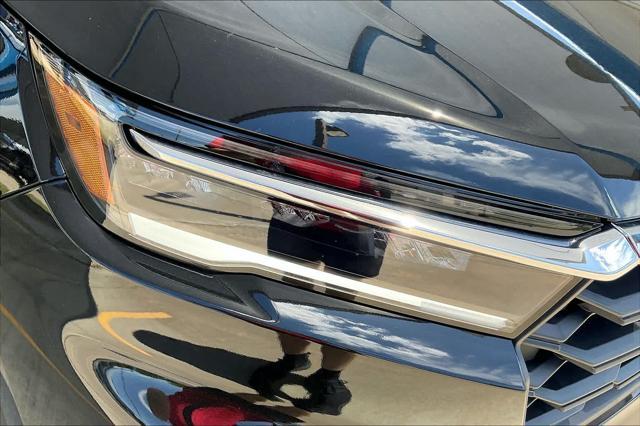 new 2025 Honda Pilot car, priced at $44,950