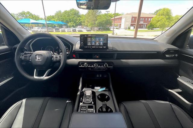 new 2025 Honda Pilot car, priced at $44,950