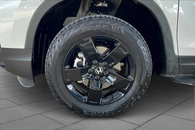used 2025 Honda Ridgeline car, priced at $42,999