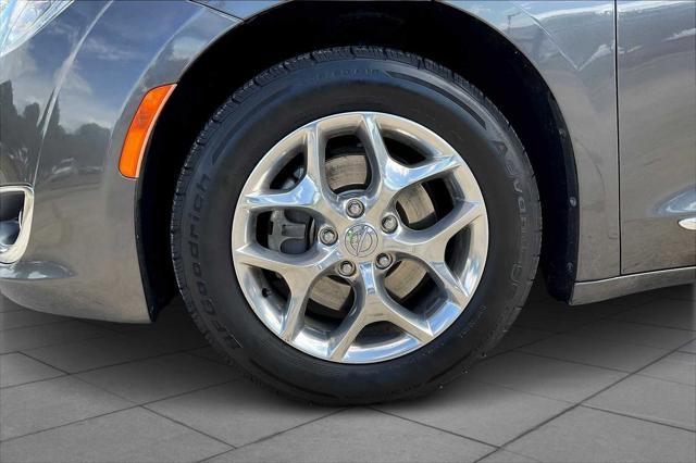 used 2017 Chrysler Pacifica car, priced at $12,999