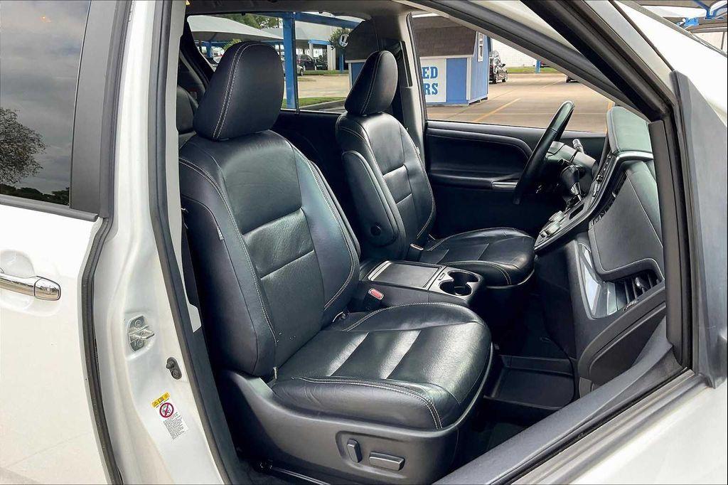 used 2018 Toyota Sienna car, priced at $17,999