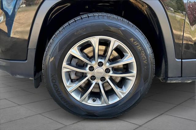 used 2020 Jeep Cherokee car, priced at $15,000