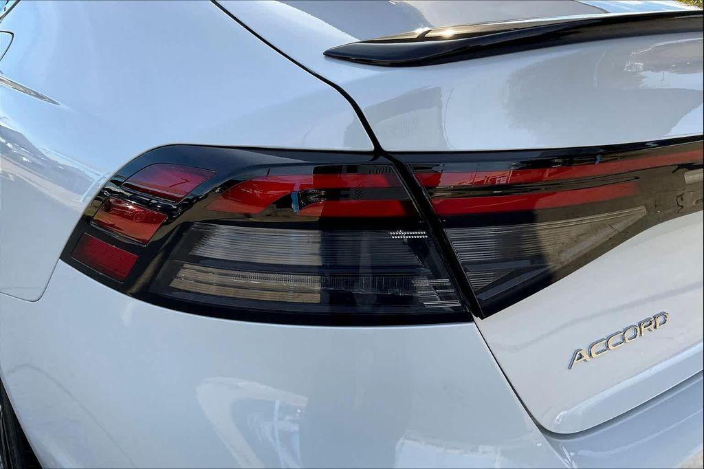 new 2025 Honda Accord Hybrid car, priced at $33,510