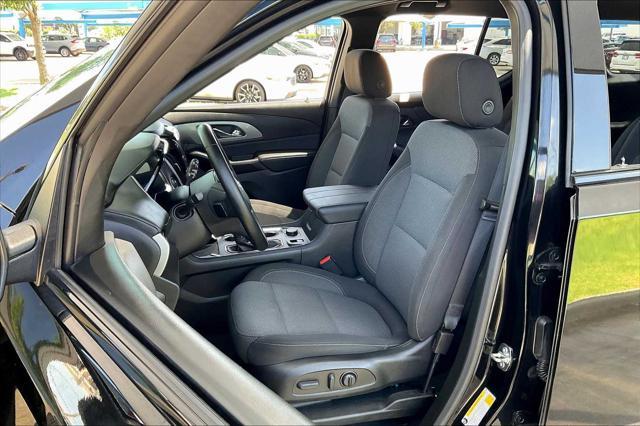 used 2023 Chevrolet Traverse car, priced at $31,999