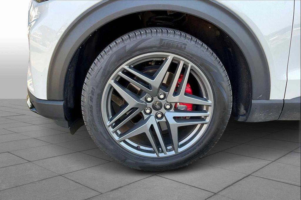 used 2025 Ford Explorer car, priced at $49,000
