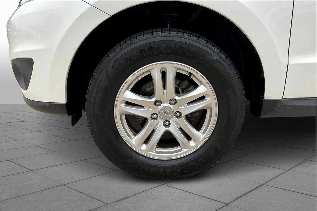 used 2012 Hyundai Santa Fe car, priced at $7,899