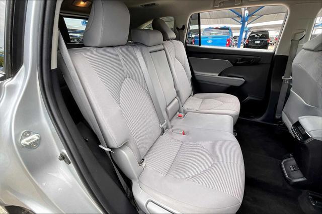 used 2022 Toyota Highlander car, priced at $30,699