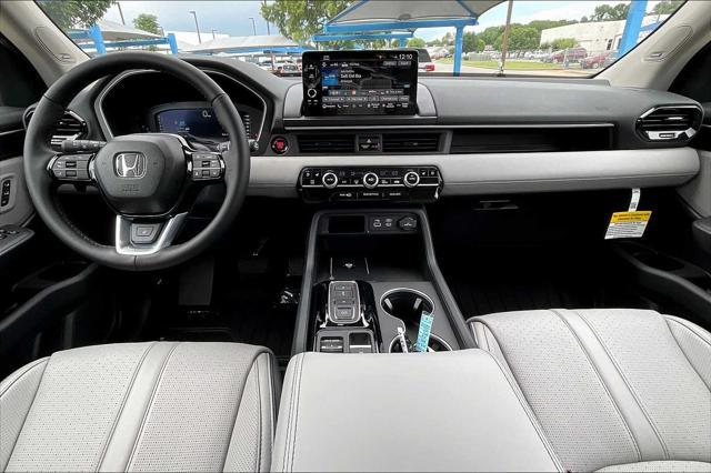 new 2025 Honda Pilot car, priced at $54,530