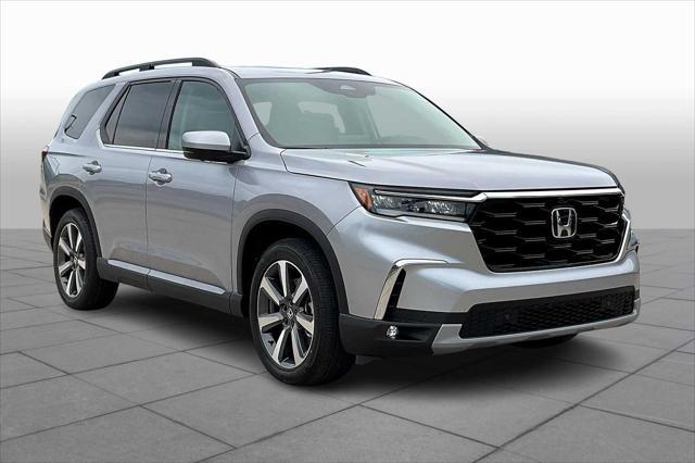 new 2025 Honda Pilot car, priced at $54,530