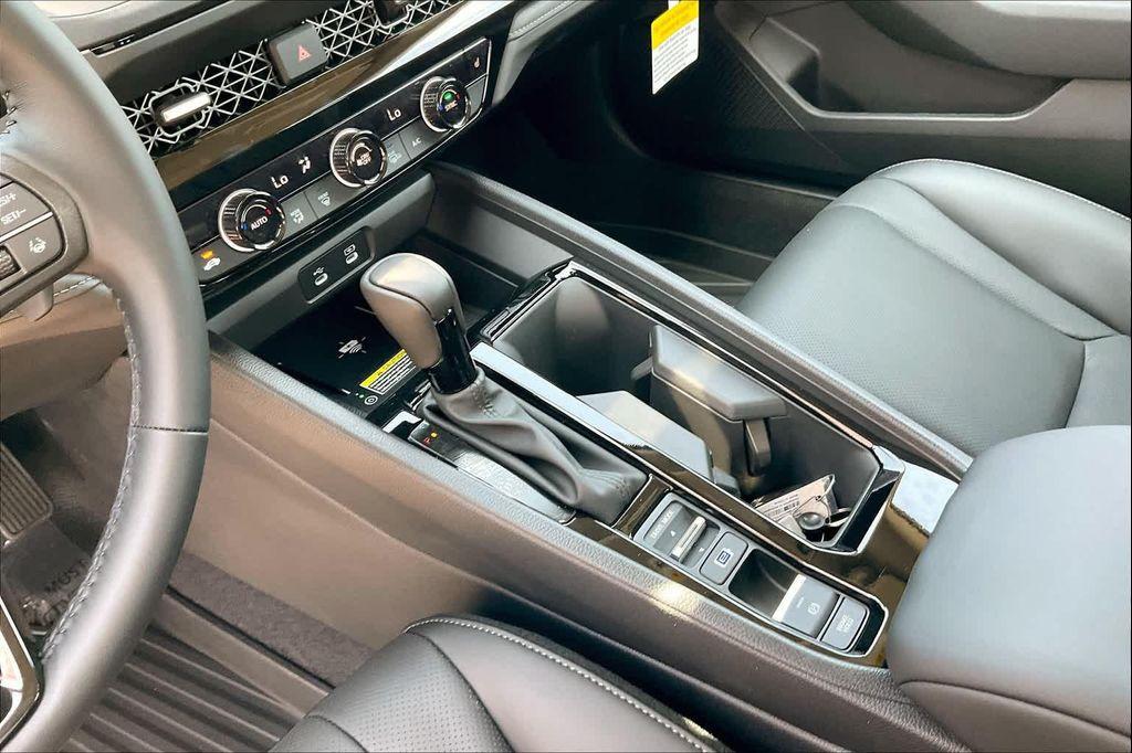 used 2025 Honda Accord Hybrid car, priced at $33,999