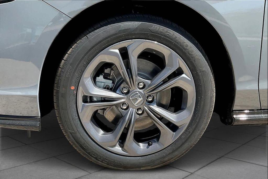 used 2025 Honda Accord Hybrid car, priced at $33,999