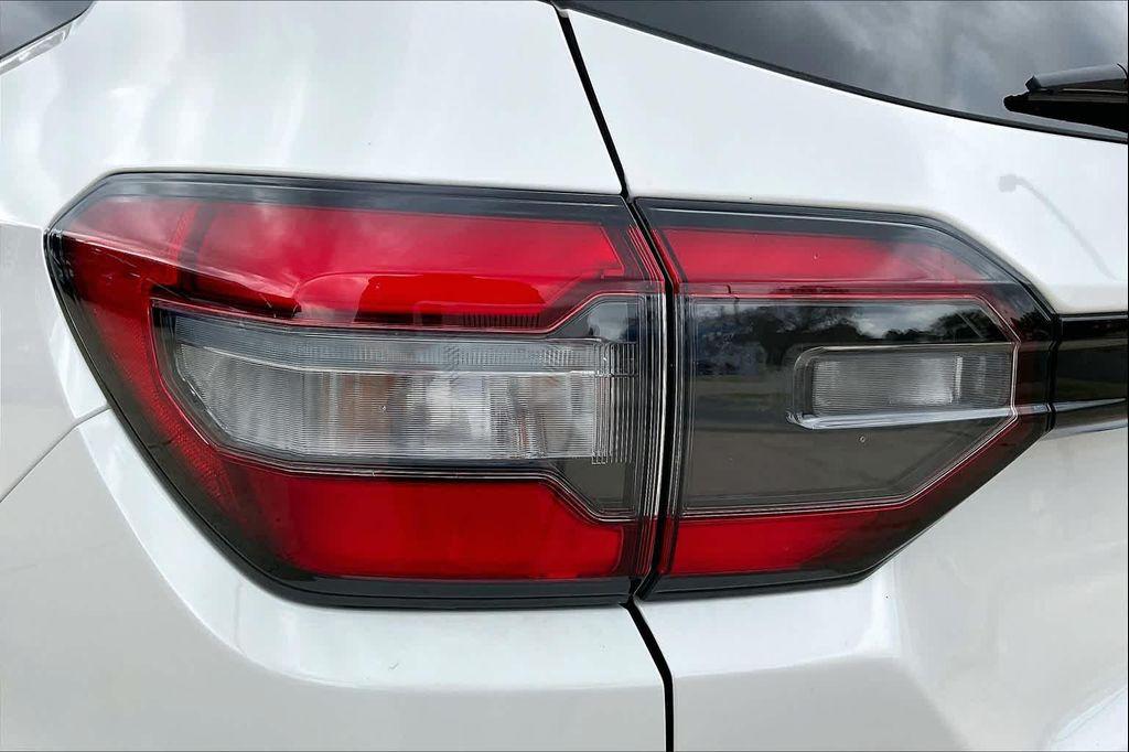 new 2025 Honda Pilot car, priced at $49,805