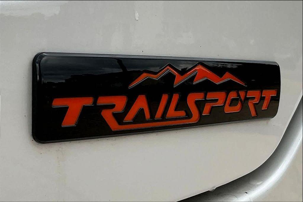 new 2025 Honda Pilot car, priced at $49,805