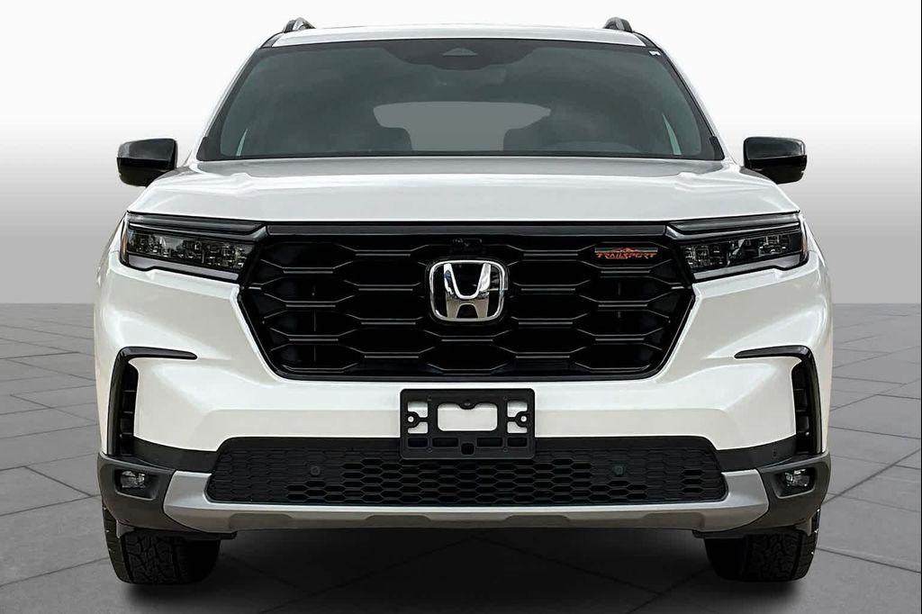 new 2025 Honda Pilot car, priced at $49,805