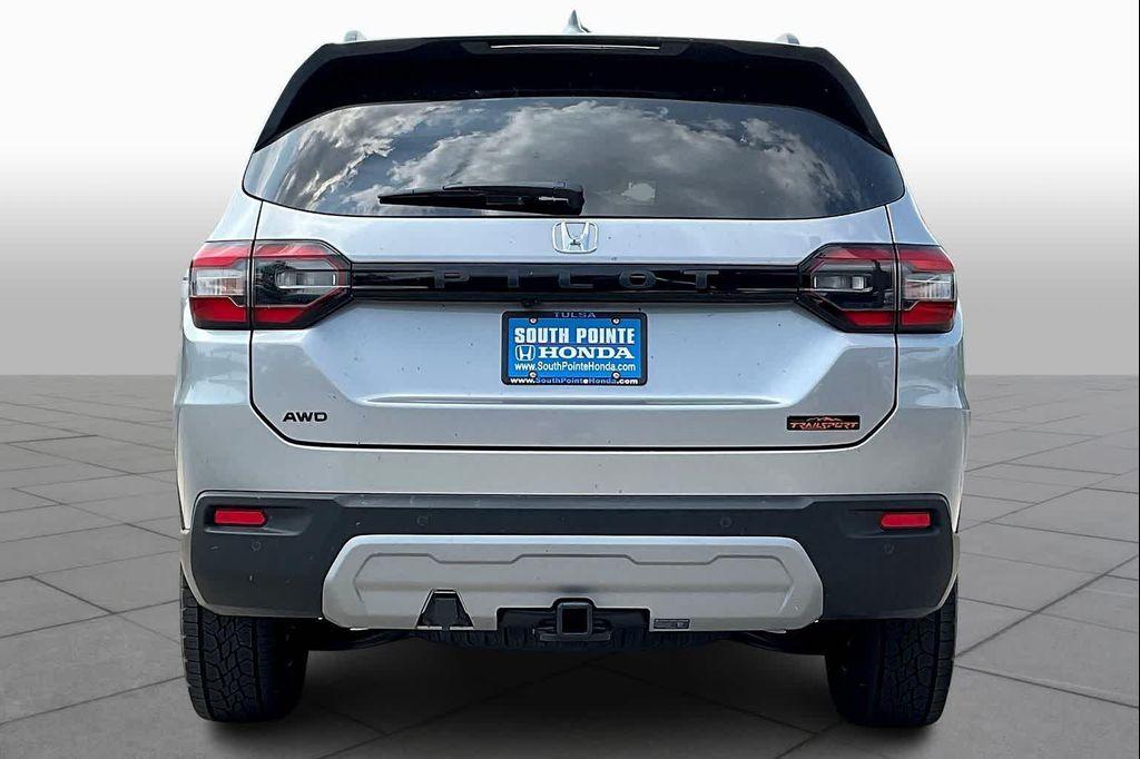 new 2025 Honda Pilot car, priced at $49,875