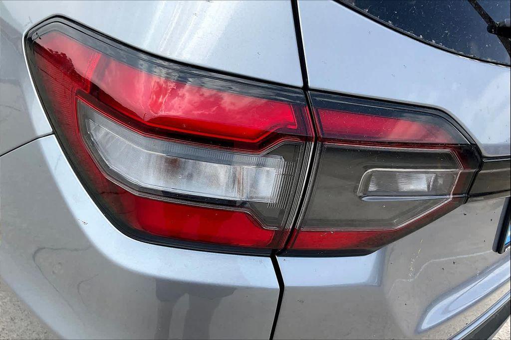 new 2025 Honda Pilot car, priced at $49,875